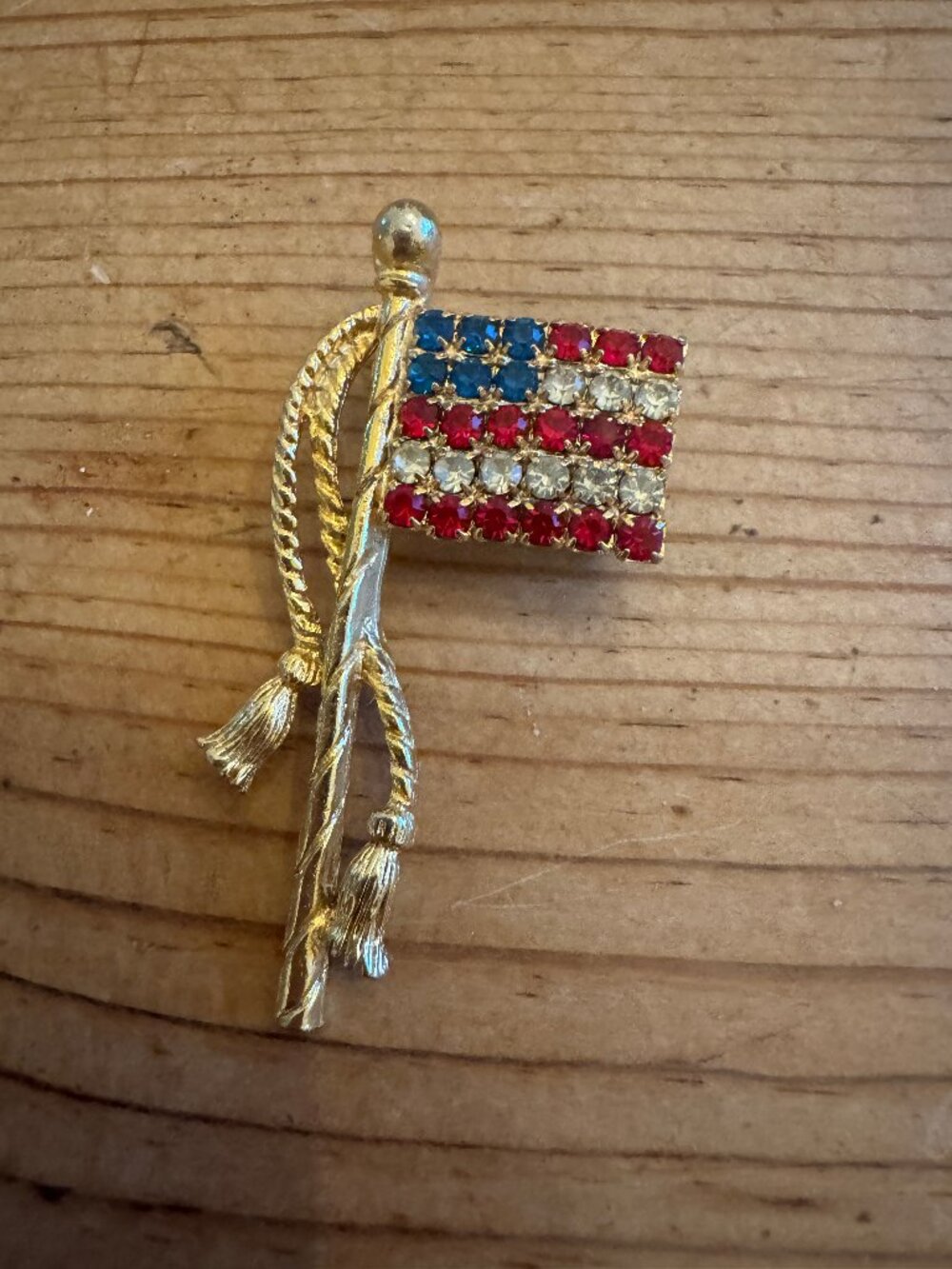 Vintage American Flag Rhinestone Brooch Pin Flagpole Tassel Patriotic July 4th